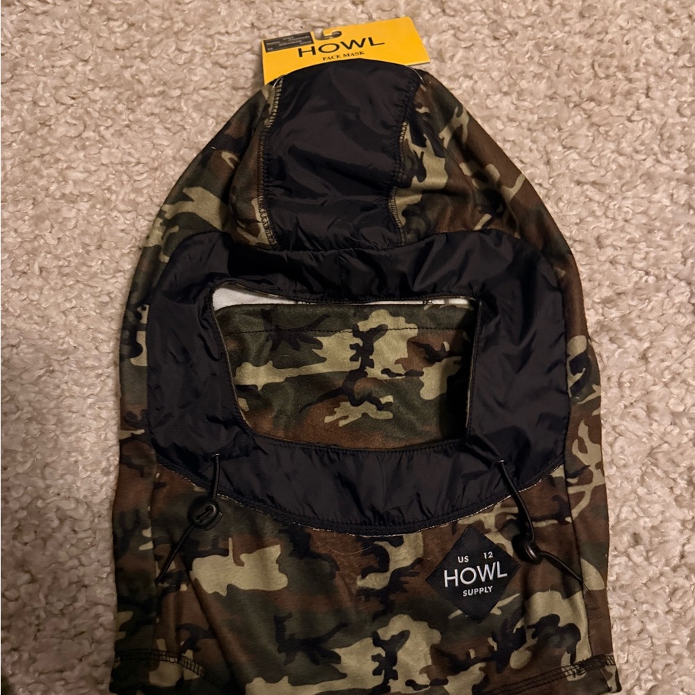 Howl Camouflage Face Mask
